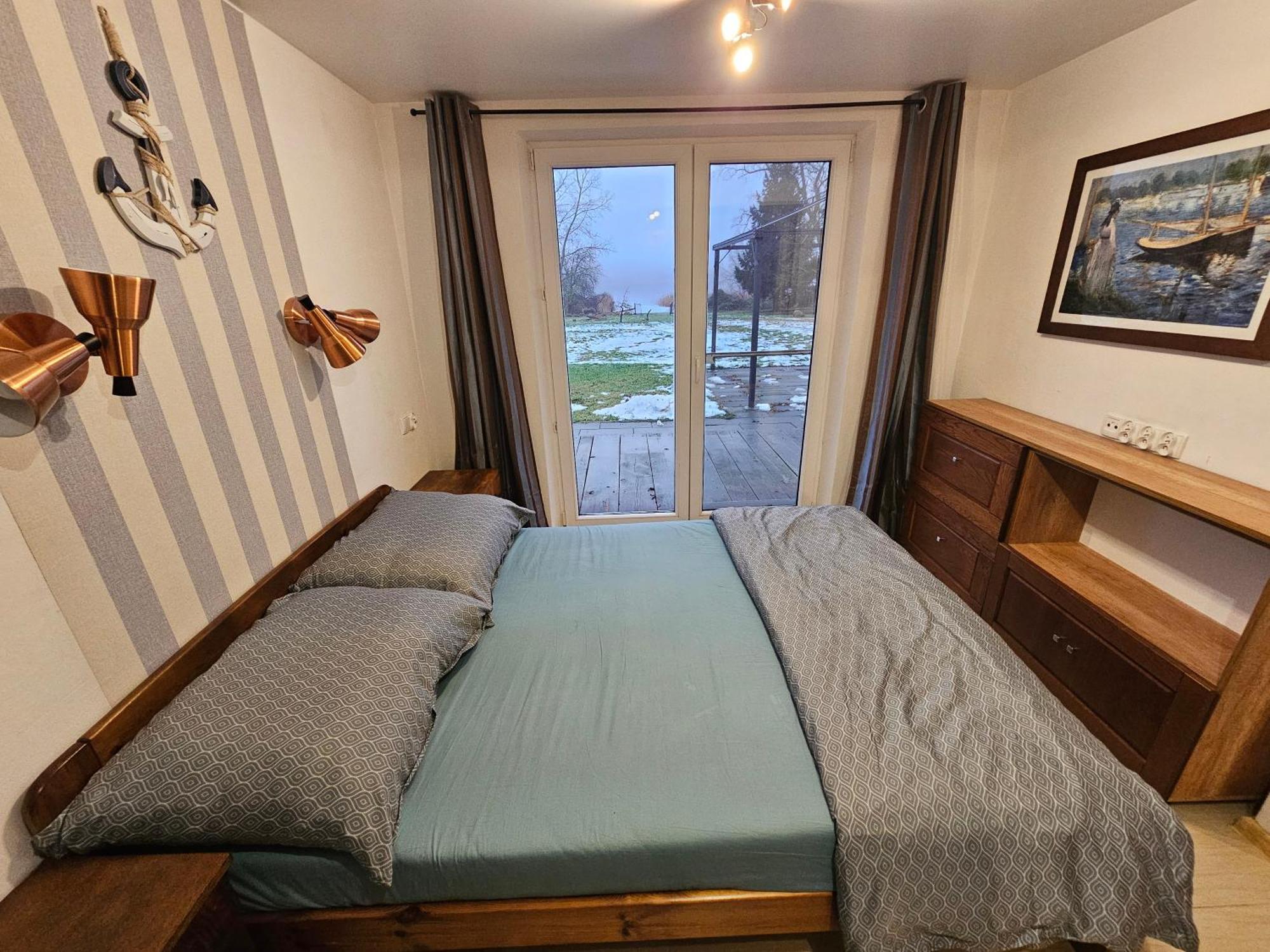 Apartamenty Nad Jeziorem Piaski Волин Экстерьер фото